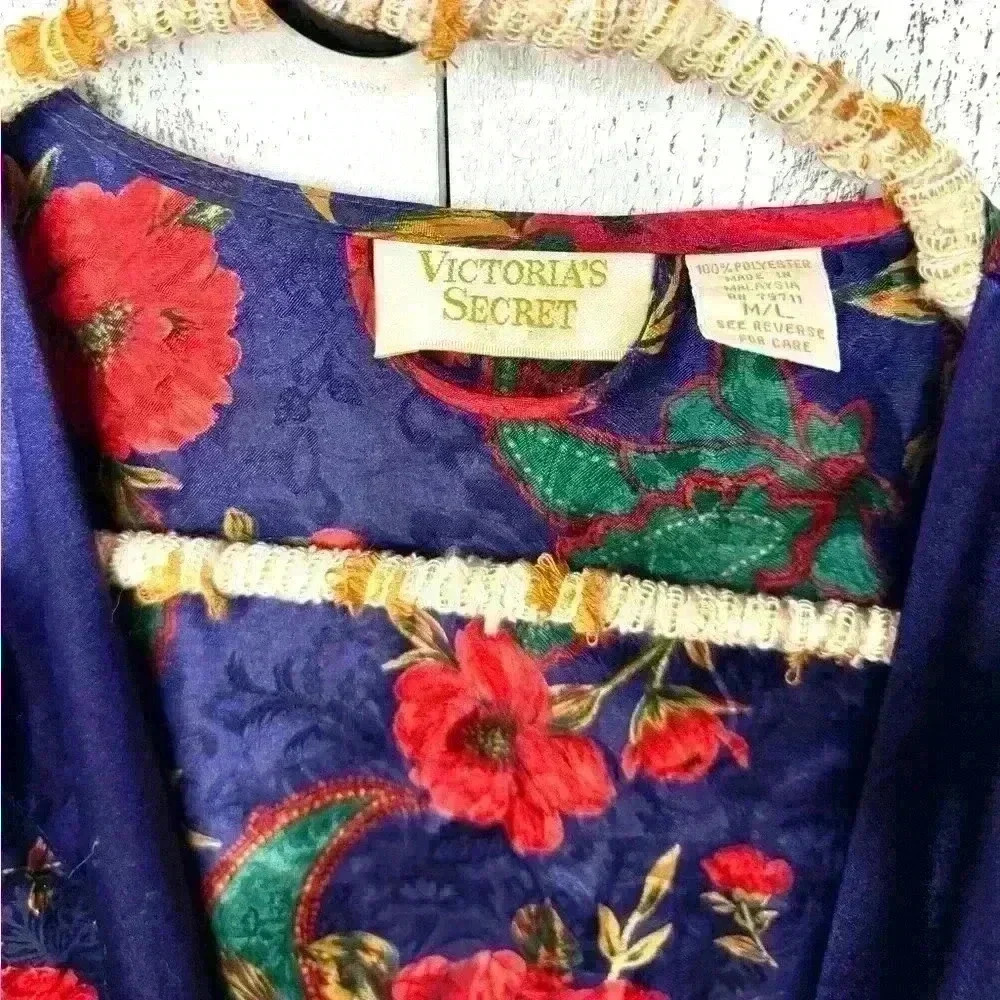 Victoria's Secret vintage gold label floral robe ( Kimono) size M/L - Picture 2 of 8